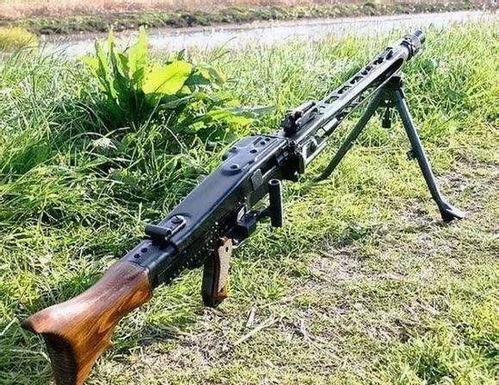 机枪的视频,揭秘现代机枪的强大威力与操作技巧
